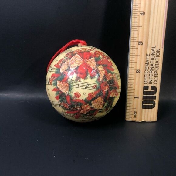 vintage victorian style decoupage music sheet with wreath ornament holiday xmas - Picture 2 of 3